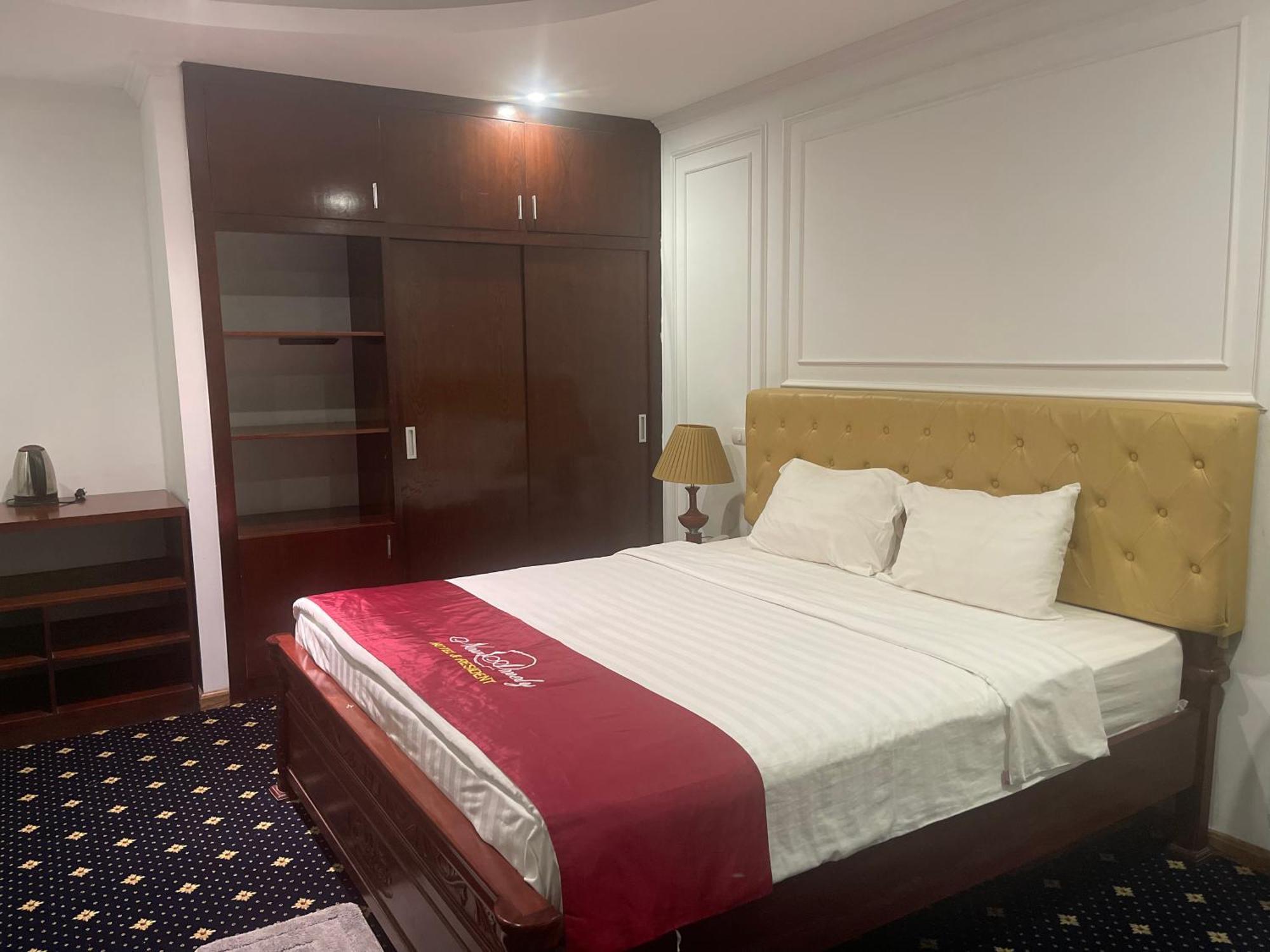New Amely Hotel Hanoi Bagian luar foto