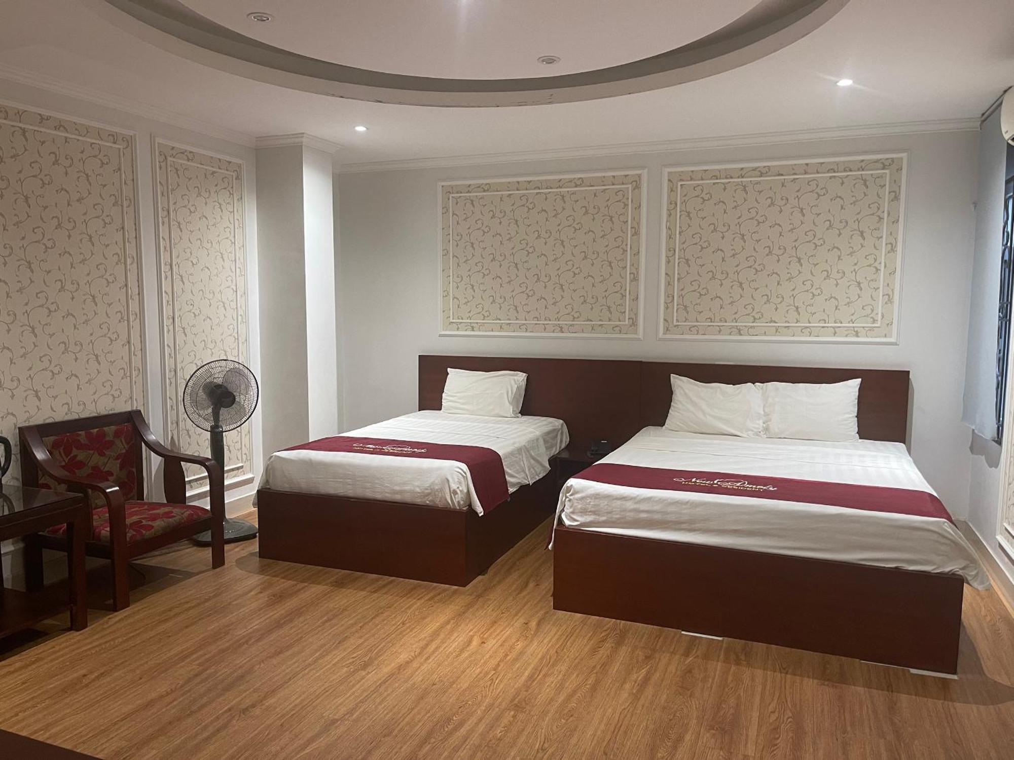 New Amely Hotel Hanoi Bagian luar foto