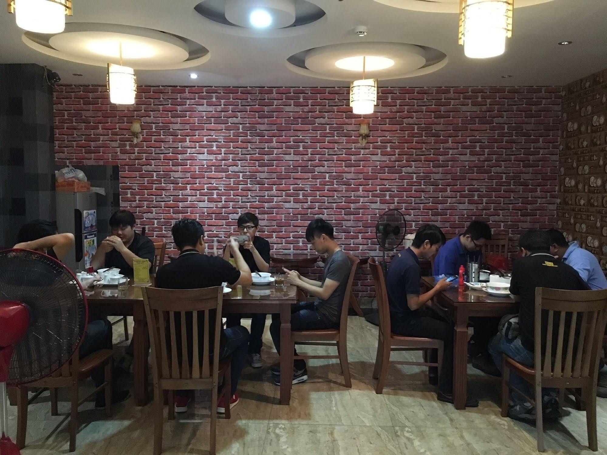 New Amely Hotel Hanoi Bagian luar foto