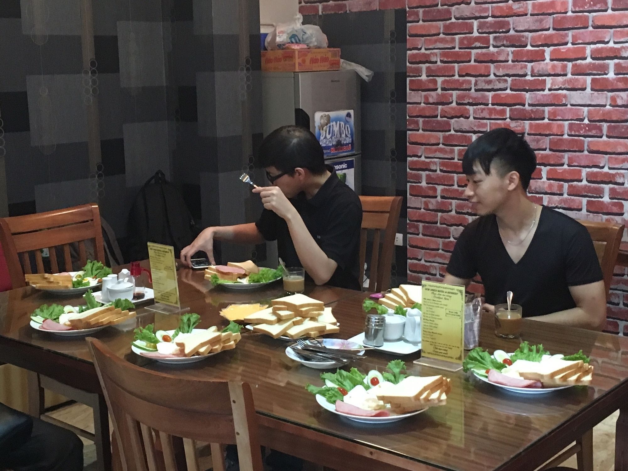 New Amely Hotel Hanoi Bagian luar foto